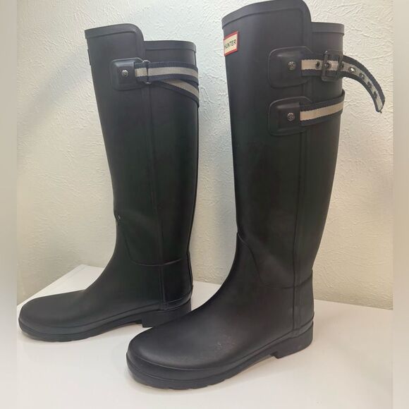 Hunter Tall Rain Boots Navy with Webbed Backstrap Size 7 - Picture 2 of 9